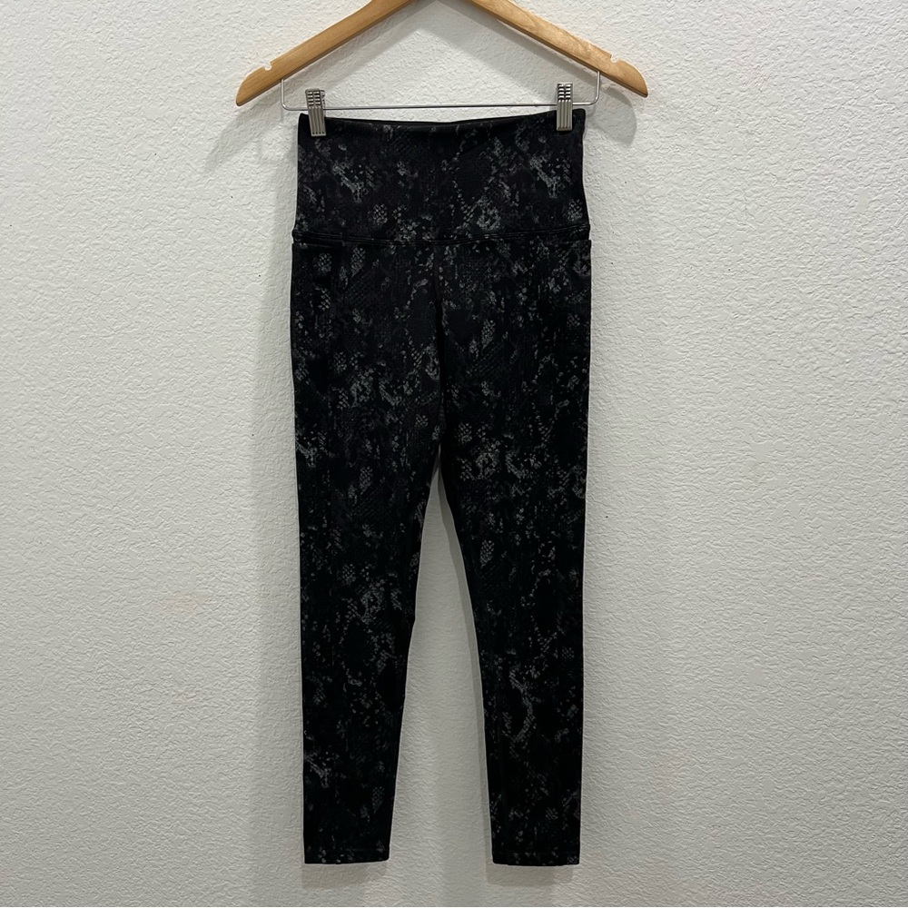 Tuff Apparel Black and Grey Snakeskin Print Pants Size X Small With Side Pockets - Picture 3 of 11